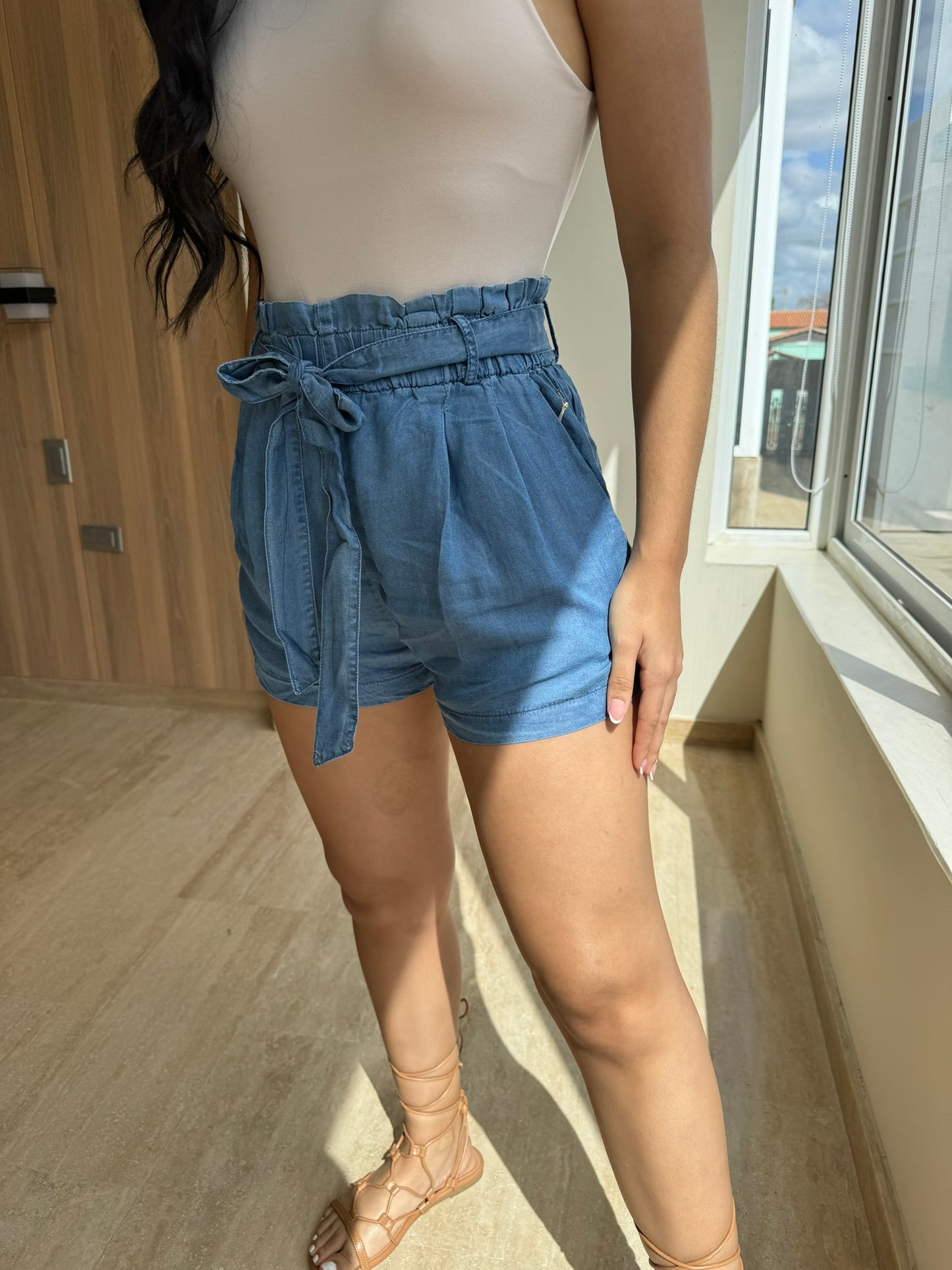 SHORT-ANGY-22