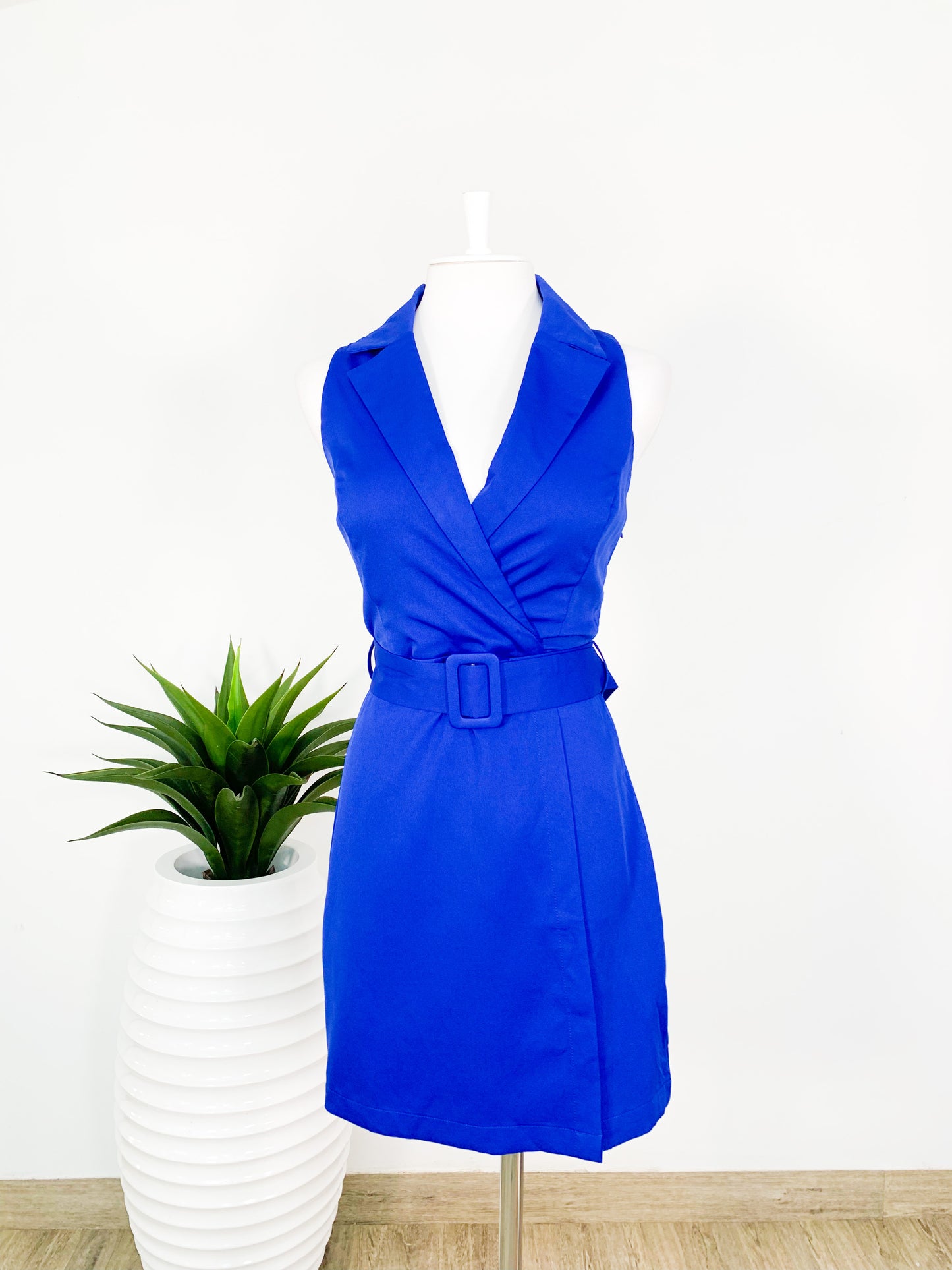 Vestido con Cinturón